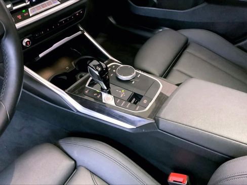Used 2019 BMW 330i xDrive Sedan w/ Convenience Package image 16