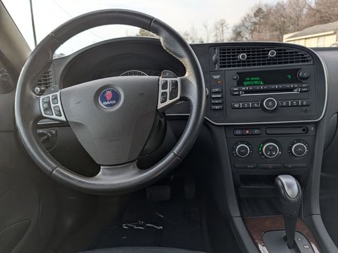Used 2010 Saab 9-3 2.0T image 10