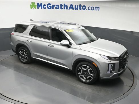 Used 2023 Hyundai Palisade Limited w/ Cargo Package AWD/4WD image 3