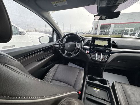 Used 2022 Honda Odyssey Elite image 15