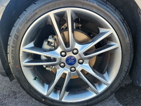 Used 2016 Ford Fusion Titanium FWD image 6