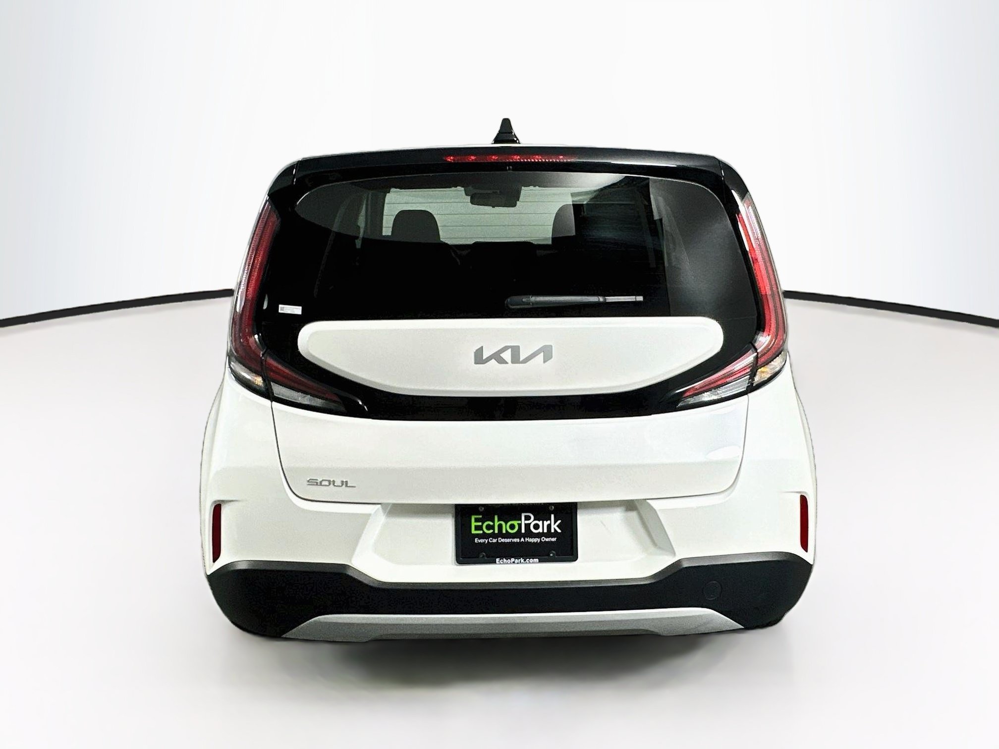 Used 2025 Kia Soul LX w/ LX Technology Package FWD image 7