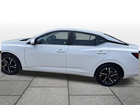 Used 2025 Nissan Sentra SV image 8