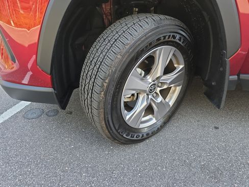 Used 2025 Toyota RAV4 XLE w/ Convenience Package image 34