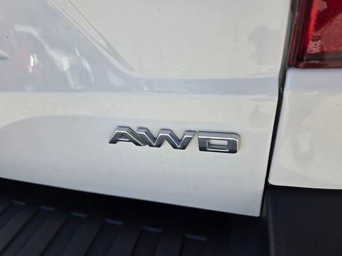 Used 2023 Ford Maverick Lariat w/ Lariat Luxury Package image 12