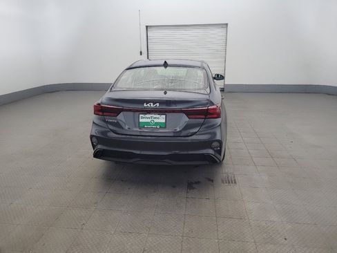 Used 2023 Kia Forte LXS FWD image 7