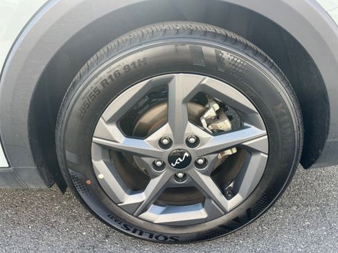 Used 2025 Kia K4 FWD image 30