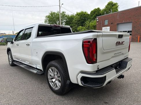Used 2023 GMC Sierra 1500 Denali w/ Technology Package AWD/4WD image 4