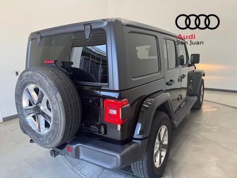 Used 2019 Jeep Wrangler Unlimited Sahara AWD/4WD image 28