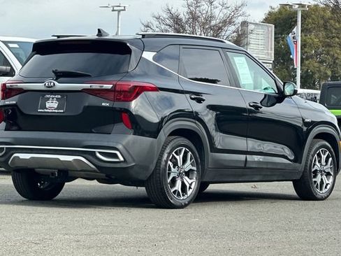 Used 2021 Kia Seltos EX image 4