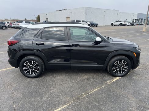 Used 2024 Chevrolet TrailBlazer ACTIV w/ Convenience Package image 7