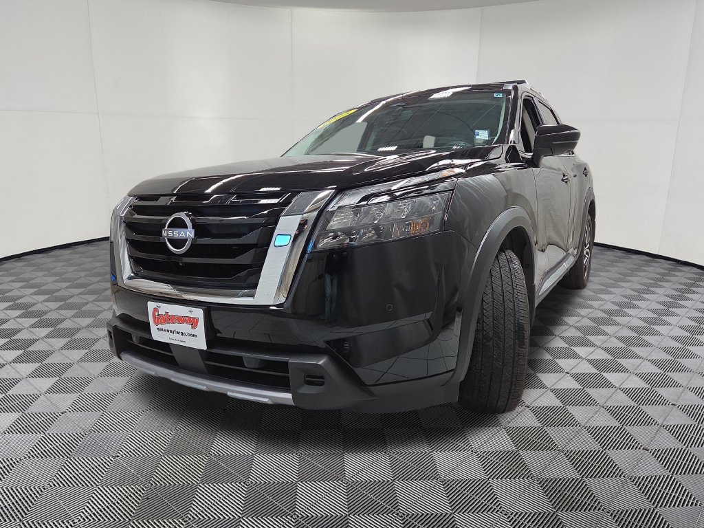 Used 2025 Nissan Pathfinder Platinum AWD/4WD image 7