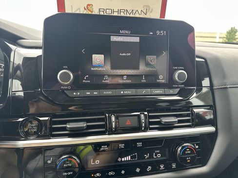 New 2025 Nissan Pathfinder SV image 13