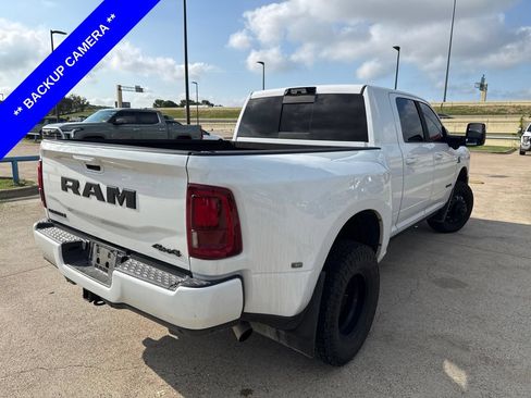 Used 2025 RAM 3500 Laramie AWD/4WD image 10