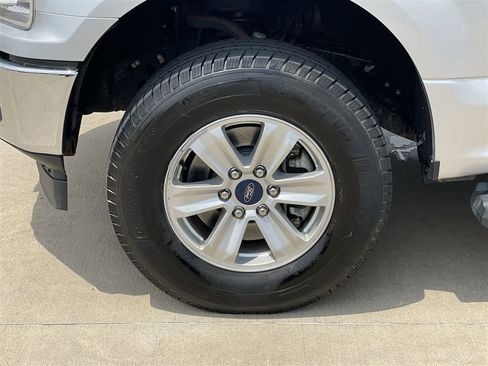 Used 2019 Ford F150 XLT w/ Trailer Tow Package image 32