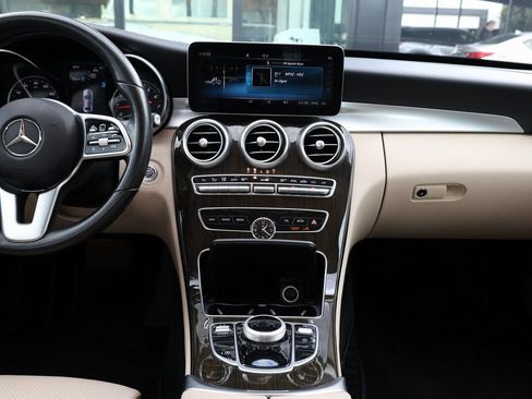 Used 2019 Mercedes-Benz C 300 w/ Premium Package image 26