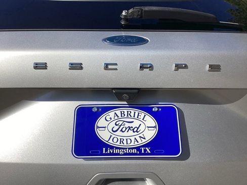 Used 2020 Ford Escape SE image 14