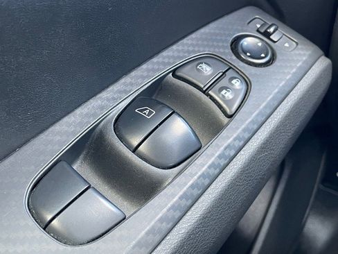 Used 2022 Nissan Altima 2.5 SV image 17