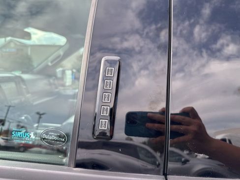 Used 2017 Ford F150 Raptor w/ Equipment Group 802A Luxury image 13