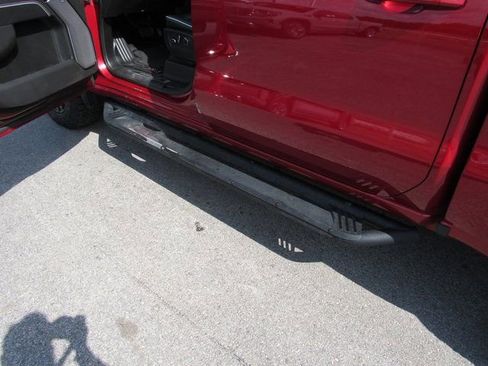 Used 2022 GMC Sierra 1500 AT4X image 13