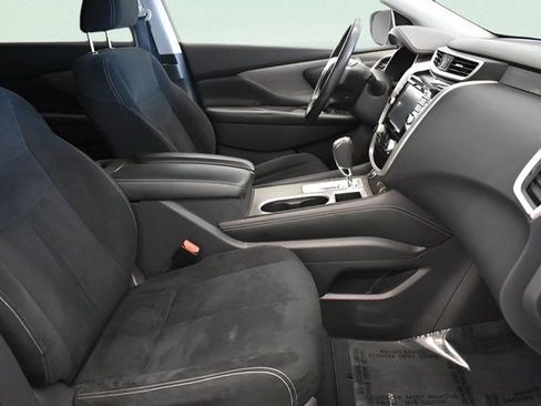Used 2018 Nissan Murano SV image 21