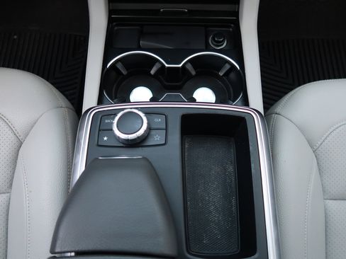 Used 2015 Mercedes-Benz ML 250 BlueTEC 4MATIC w/ Premium 1 Package image 21