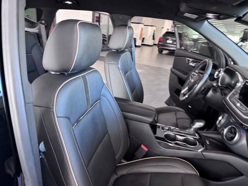 Used 2021 Chevrolet Blazer Premier image 13
