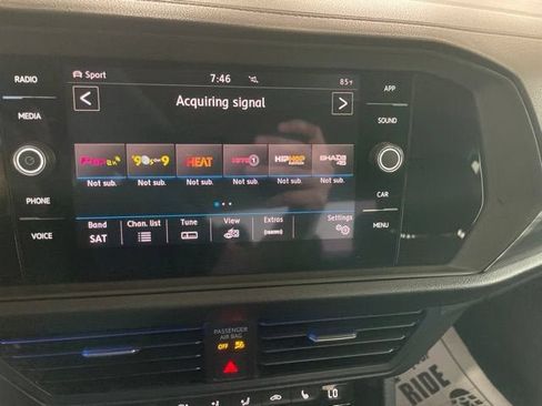 Used 2019 Volkswagen Jetta SEL FWD image 19