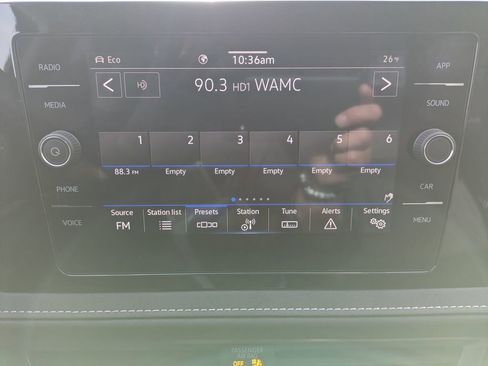 New 2026 Volkswagen Taos SE AWD/4WD image 22