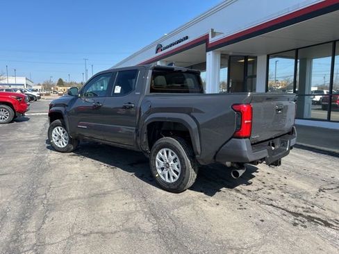 New 2026 Toyota Tacoma SR5 AWD/4WD image 8
