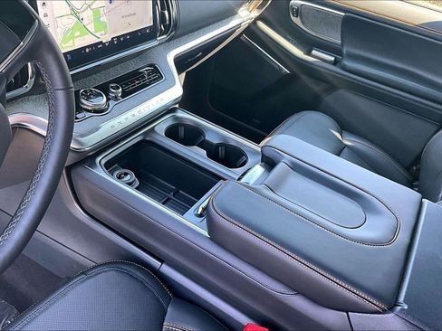 New 2026 Ford Expedition Tremor image 8