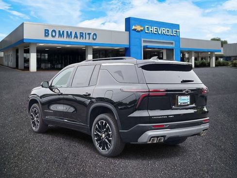 New 2026 Chevrolet Traverse LT w/ Sun and Wheel Package AWD/4WD image 3