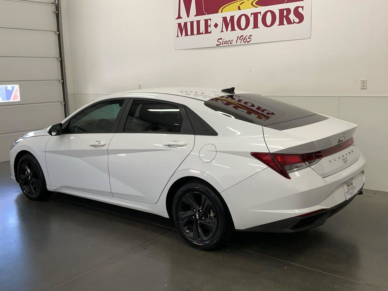 Used 2021 Hyundai Elantra SEL FWD image 4