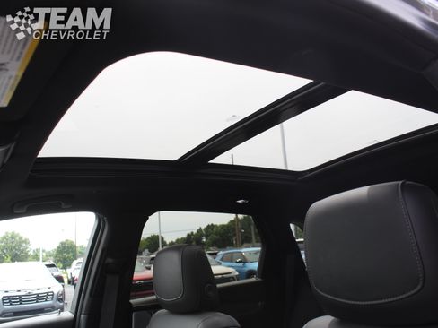 Used 2024 Cadillac XT5 Sportv w/ Technology Package AWD/4WD image 12
