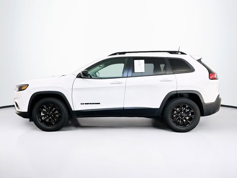 Used 2023 Jeep Cherokee Altitude Lux AWD/4WD image 4