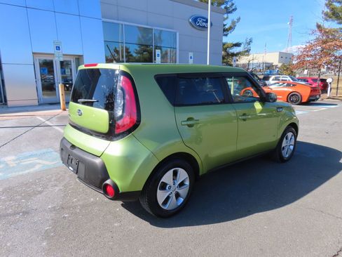 Used 2016 Kia Soul FWD image 5