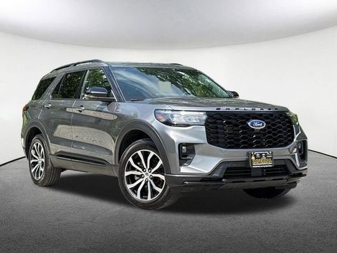 Certified 2025 Ford Explorer ST-Line AWD/4WD image 2