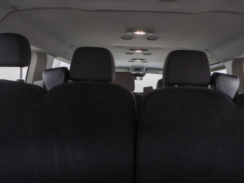 Used 2023 Ford Transit 350 XLT image 28