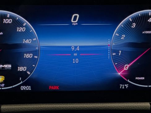 New 2025 Mercedes-Benz GLA 35 AMG 4MATIC image 27