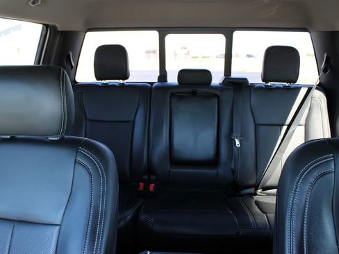 Used 2019 Ford F150 Lariat w/ Equipment Group 501A Mid image 17