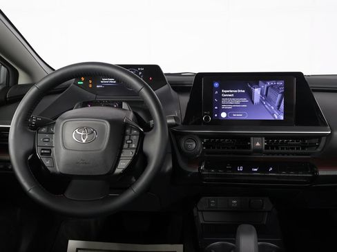 Used 2025 Toyota Prius Plug-In Hybrid FWD image 28