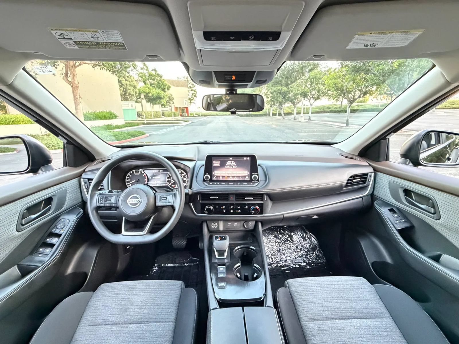Used 2021 Nissan Rogue S FWD image 14