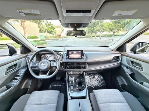 Used 2021 Nissan Rogue S FWD image 14