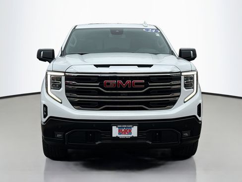 Used 2024 GMC Sierra 1500 SLT w/ SLT Premium Plus Package image 18