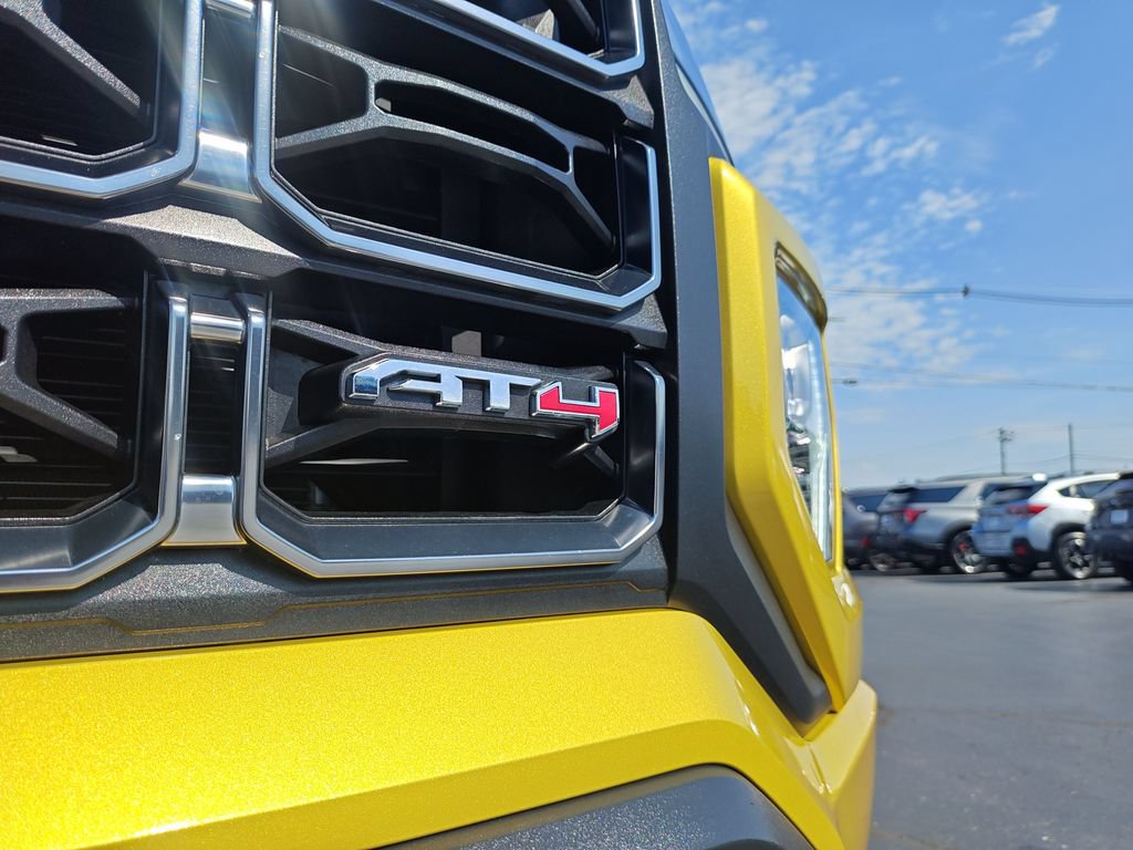 Used 2023 GMC Canyon AT4 w/ Technology Package AWD/4WD image 27