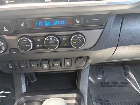 Used 2023 Toyota Tacoma TRD Off-Road w/ TRD Premium Off Road Package AWD/4WD image 37