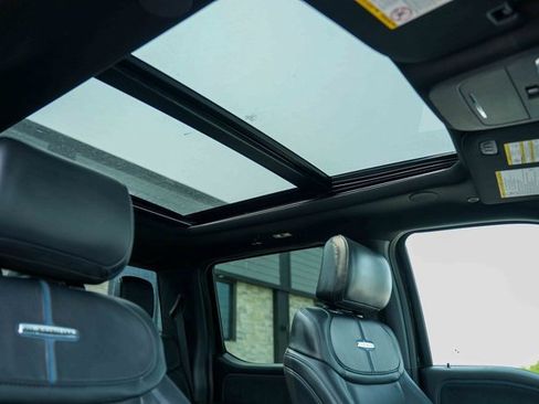 Used 2025 Ford F450 Platinum image 14