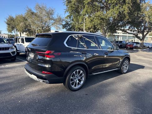 Used 2025 BMW X5 xDrive50e w/ Parking Assistance Package image 4
