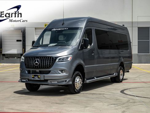Used 2023 Mercedes-Benz Sprinter 3500 image 1
