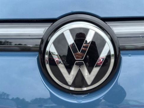 New 2026 Volkswagen Tiguan SEL R-Line AWD/4WD image 11